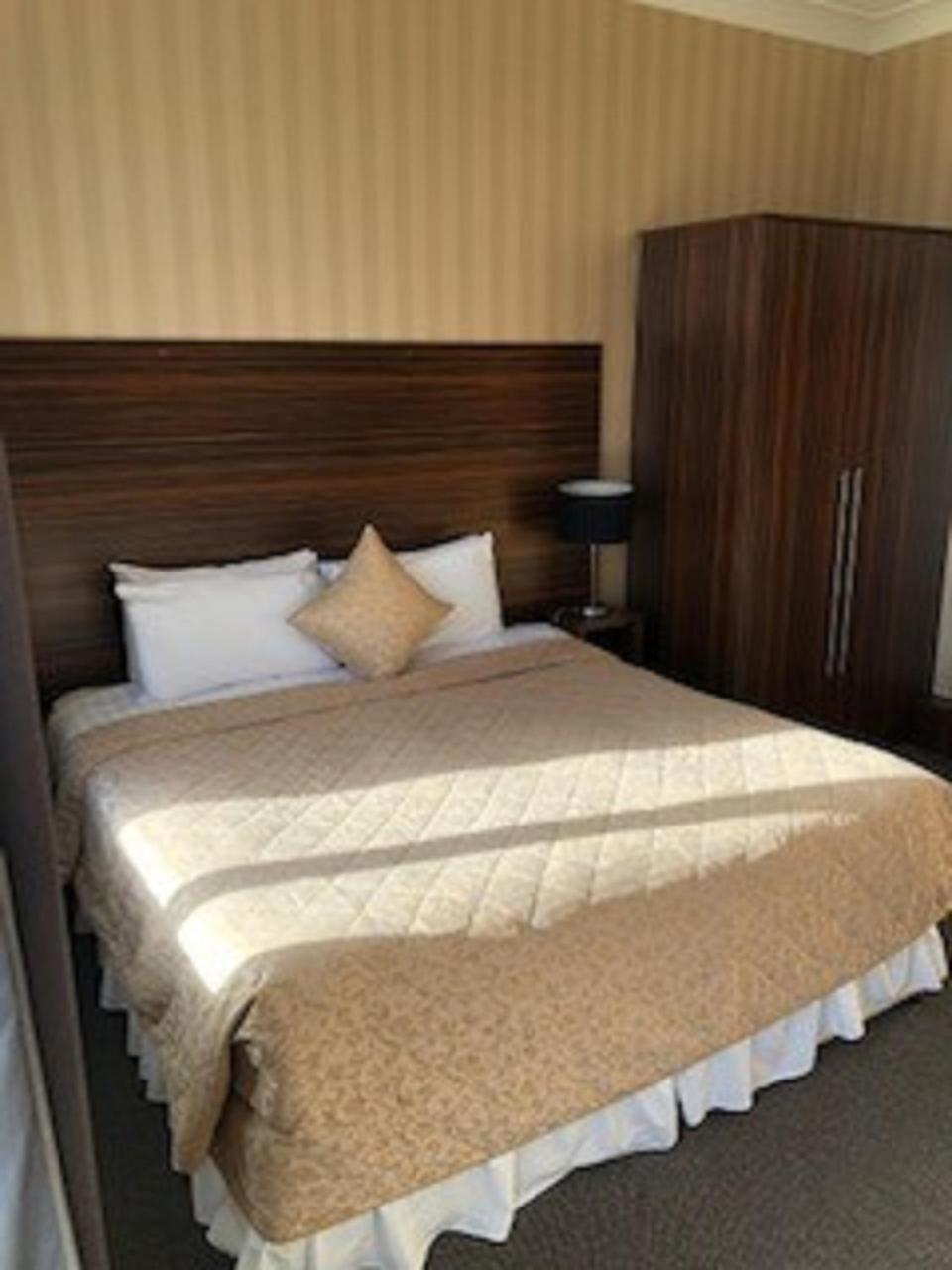 The Ocean View Hotel Bournemouth Bagian luar foto