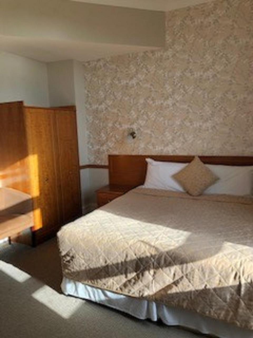 The Ocean View Hotel Bournemouth Bagian luar foto