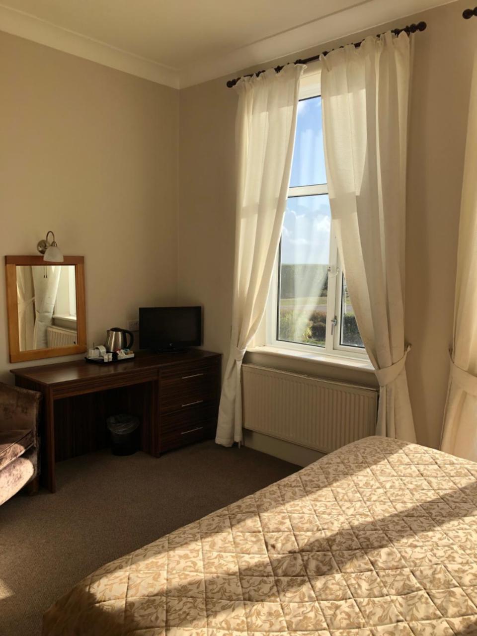 The Ocean View Hotel Bournemouth Bagian luar foto