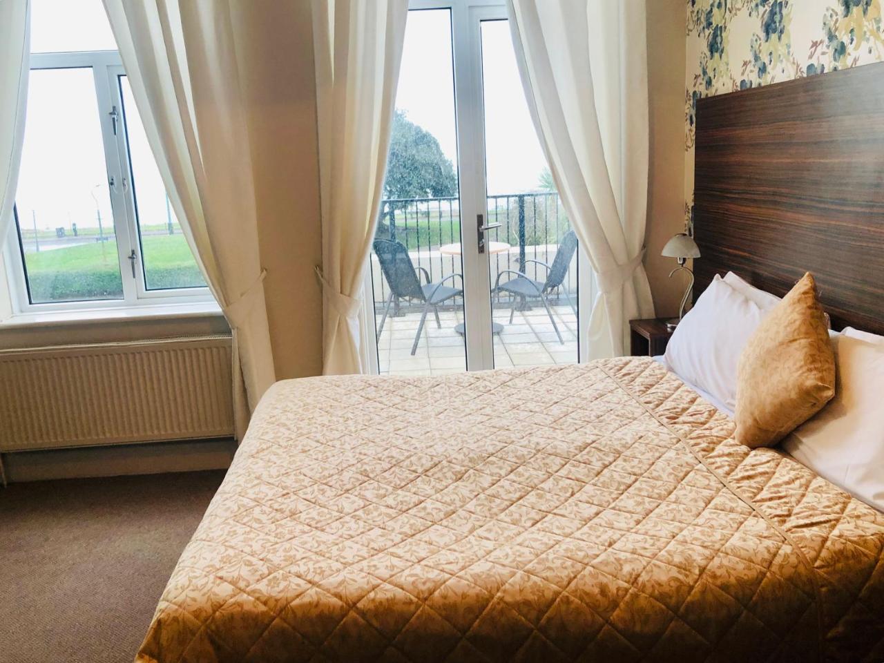 The Ocean View Hotel Bournemouth Bagian luar foto